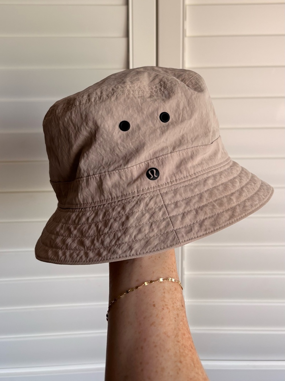 Lululemon bucket hat